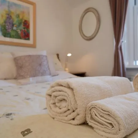 サマセット ハウス ベッド・アンド・ブレックファスト グレンジ・オーバー・サンズ